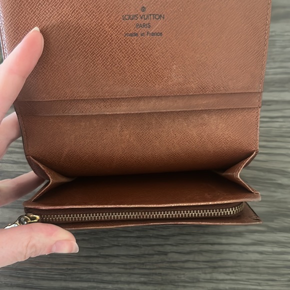 Louis Vuitton Tresor Trifold Monogram Wallet - Picture 6 of 13